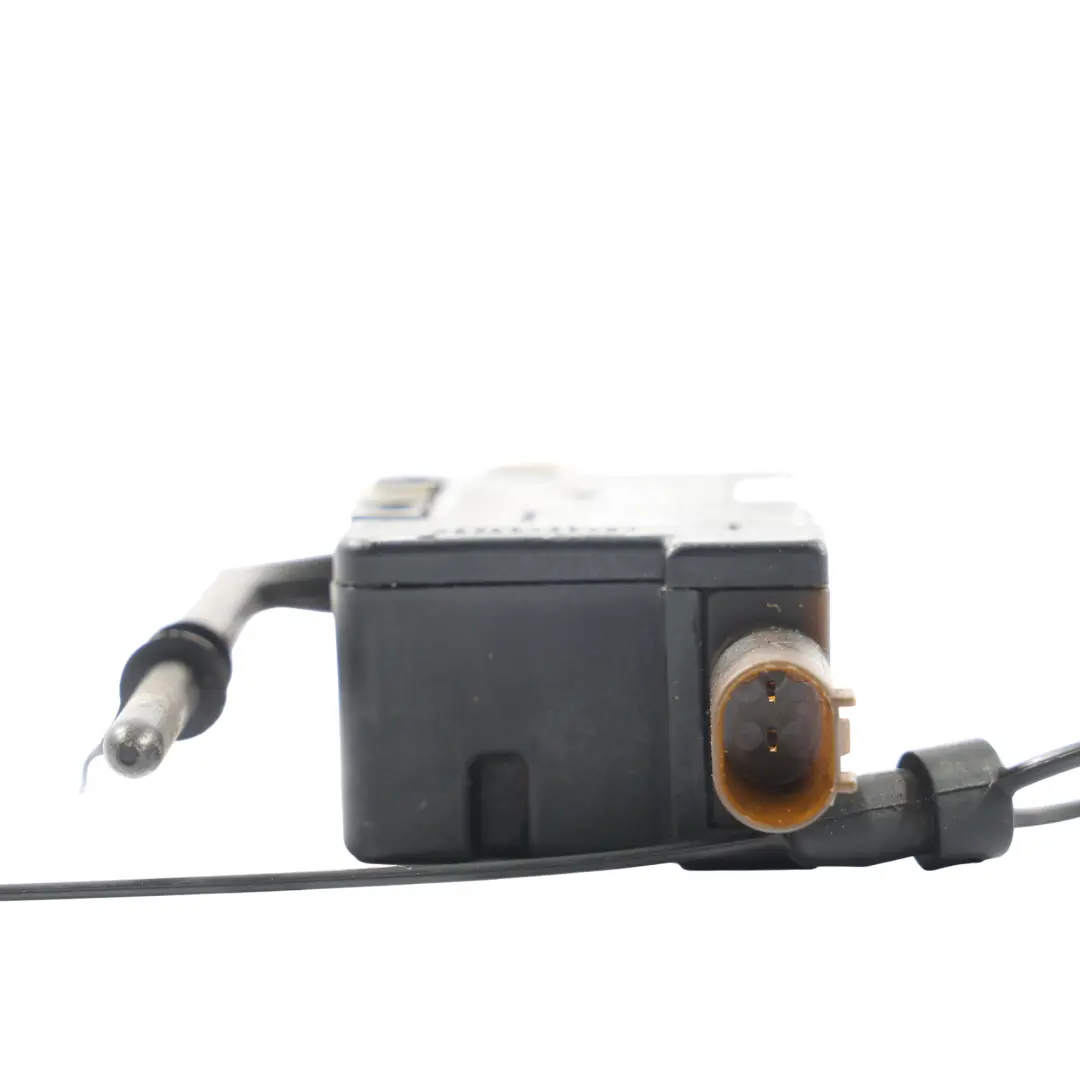 987C Actuador Motor Bloqueo Aleta De Combustible para Porsche Cayman con número de pieza 99762411300 Porsche Cayman 987C Actuador Motor Bloqueo Aleta De Combustible - SKU 99762411300 - Número de pieza 99762411300