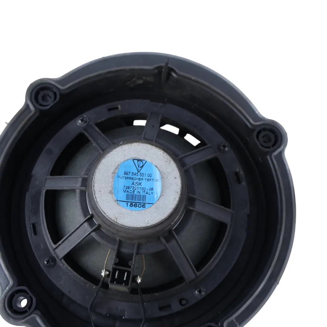 Altoparlante Basso Sinistro Destro per Porsche Boxster Cayman 987 con numero di parte 99764555100 Porsche Boxster Cayman 987 Altoparlante Basso Sinistro Destro - SKU 99764555100 - Numero di parte 99764555100