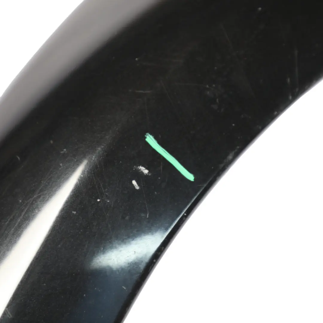 Front Wheel Moulding Right O/S Santorini Black - 820 to Land Rover Discovery L319 with Part number LR010631 Land Rover Discovery L319 Front Wheel Moulding Right O/S Santorini Black - 820 - SKU LR010631-SAB1 - Part number LR010631