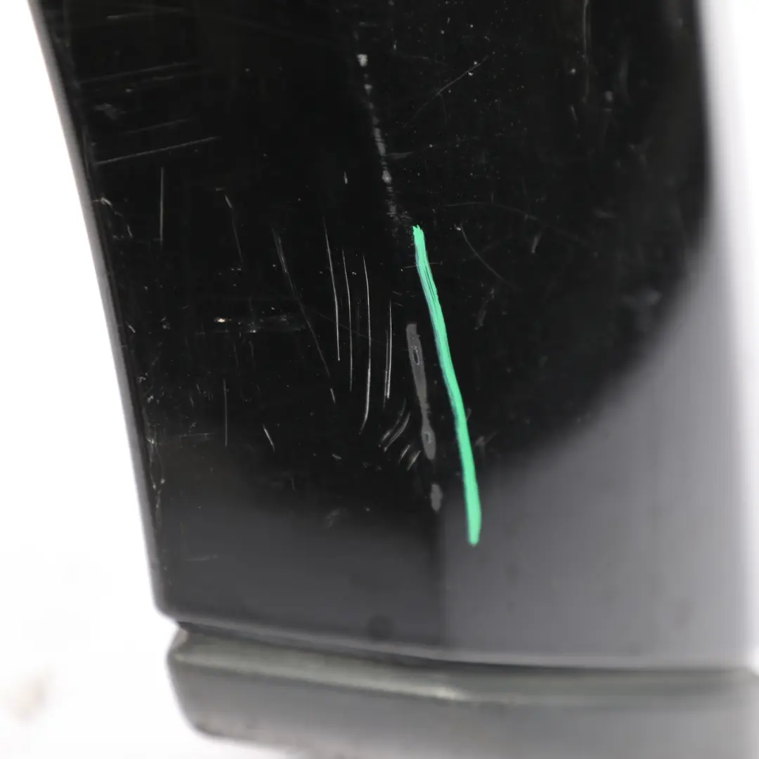 Land Rover Discovery L319 Front Wheel Moulding Right O/S Santorini Black - 820 - SKU LR010631-SAB1 - Part number LR010631