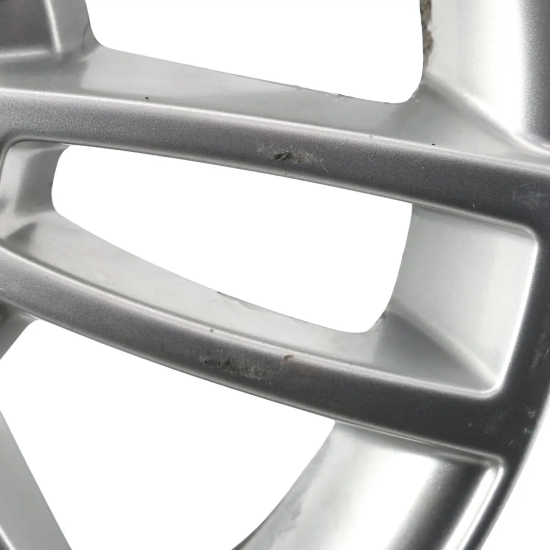 Jante Alliage Argentée 19" 8J ET:57 pour Land Rover Range Rover L322 à propos du numéro de pièce 9H42-1007-ABW Land Rover Range Rover L322 Jante Alliage Argentée 19" 8J ET:57 - SKU 9H42-1007-ABW-2 - Numéro de pièce 9H42-1007-ABW