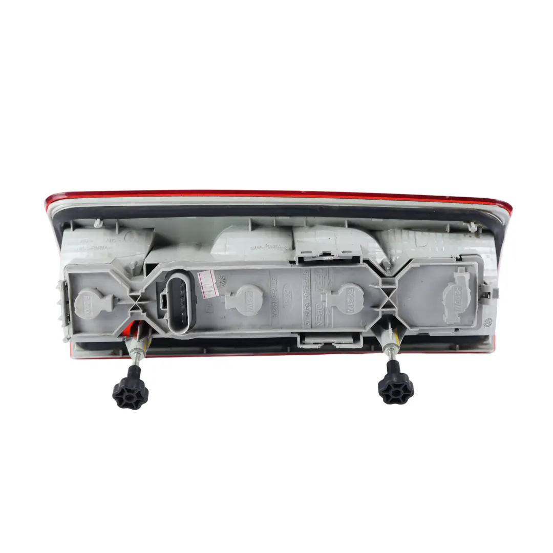 Feu arrière droit Panneau latéral pour Ford Transit Connect à propos du numéro de pièce 9T1613404AC Ford Transit Connect Feu arrière droit Panneau latéral - SKU 9T1613404AC - Numéro de pièce 9T1613404AC