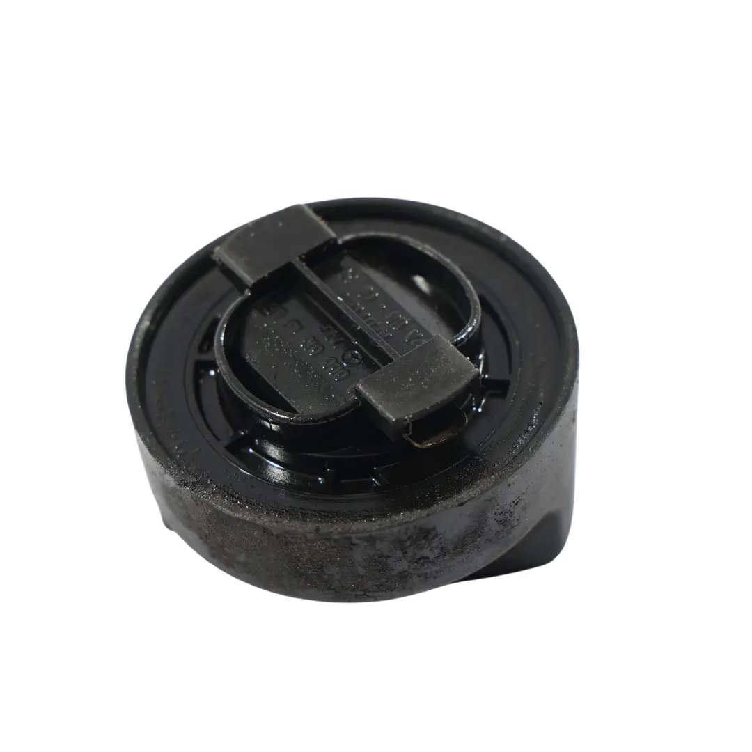 Oil Filler Cap to Mercedes W906 with Part number A0000101565 Mercedes W906 Oil Filler Cap - SKU A0000101565 - Part number A0000101565