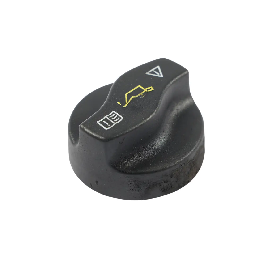 Bouchon De Remplissage D'Huile pour Mercedes W906 à propos du numéro de pièce A0000101565 Mercedes W906 Bouchon De Remplissage D'Huile - SKU A0000101565 - Numéro de pièce A0000101565