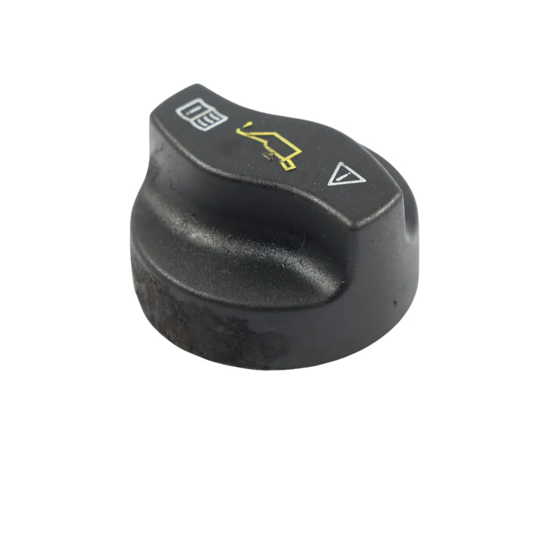 Tappo Di Riempimento Olio per Mercedes W906 con numero di parte A0000101565 Mercedes W906 Tappo Di Riempimento Olio - SKU A0000101565 - Numero di parte A0000101565