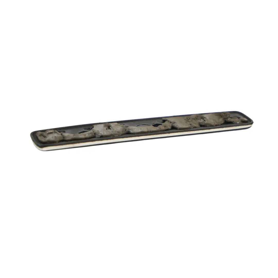 Mercedes W205 Side Emblem Badge EQ Power Anteriore Sinistro Destro - SKU A0008178601 - Numero di parte A0008178601