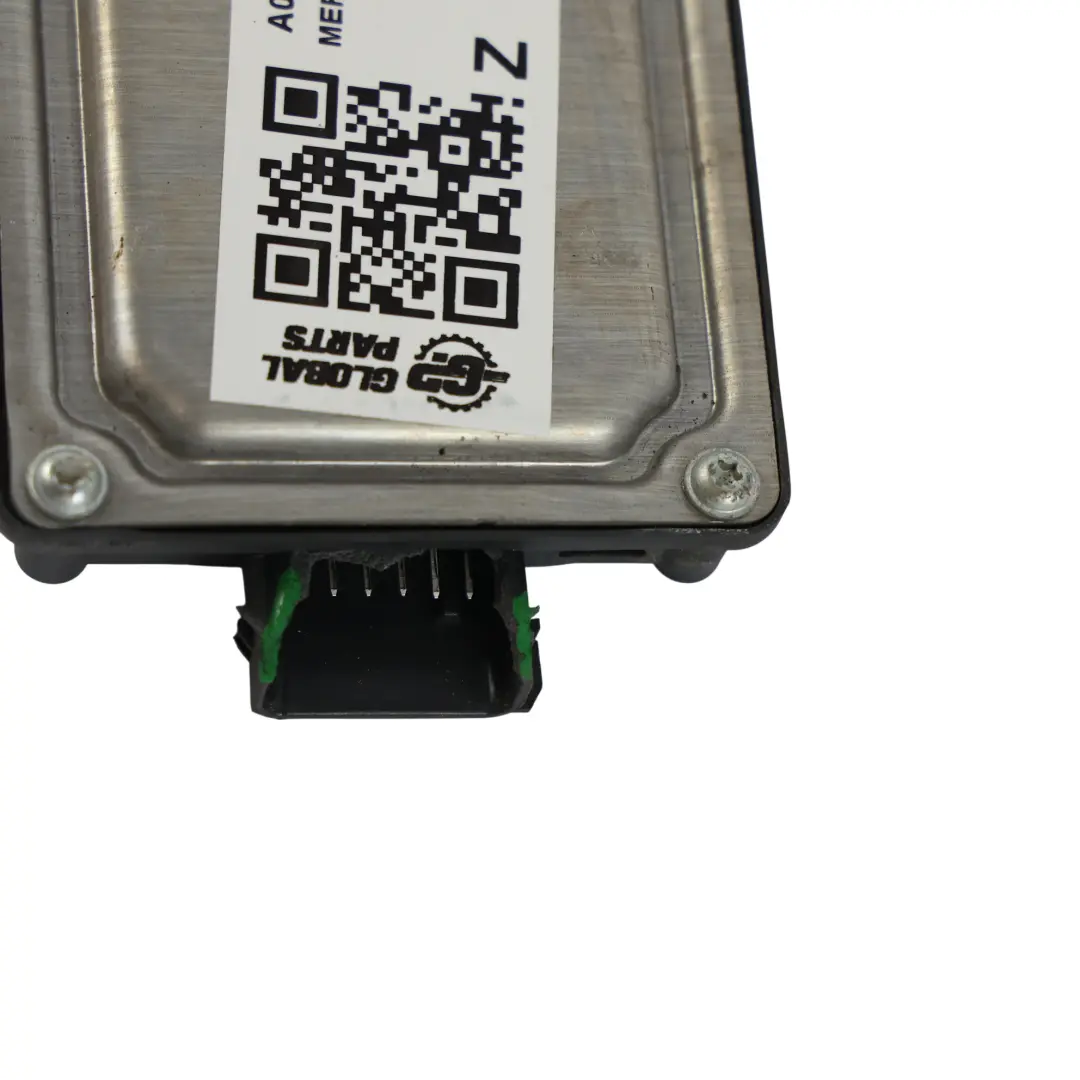 Sensor Radar Delantero Derecho Lado para Mercedes W213 S213 C238 con número de pieza A0009052007 Mercedes W213 S213 C238 Sensor Radar Delantero Derecho Lado - SKU A0009052007-1 - Número de pieza A0009052007