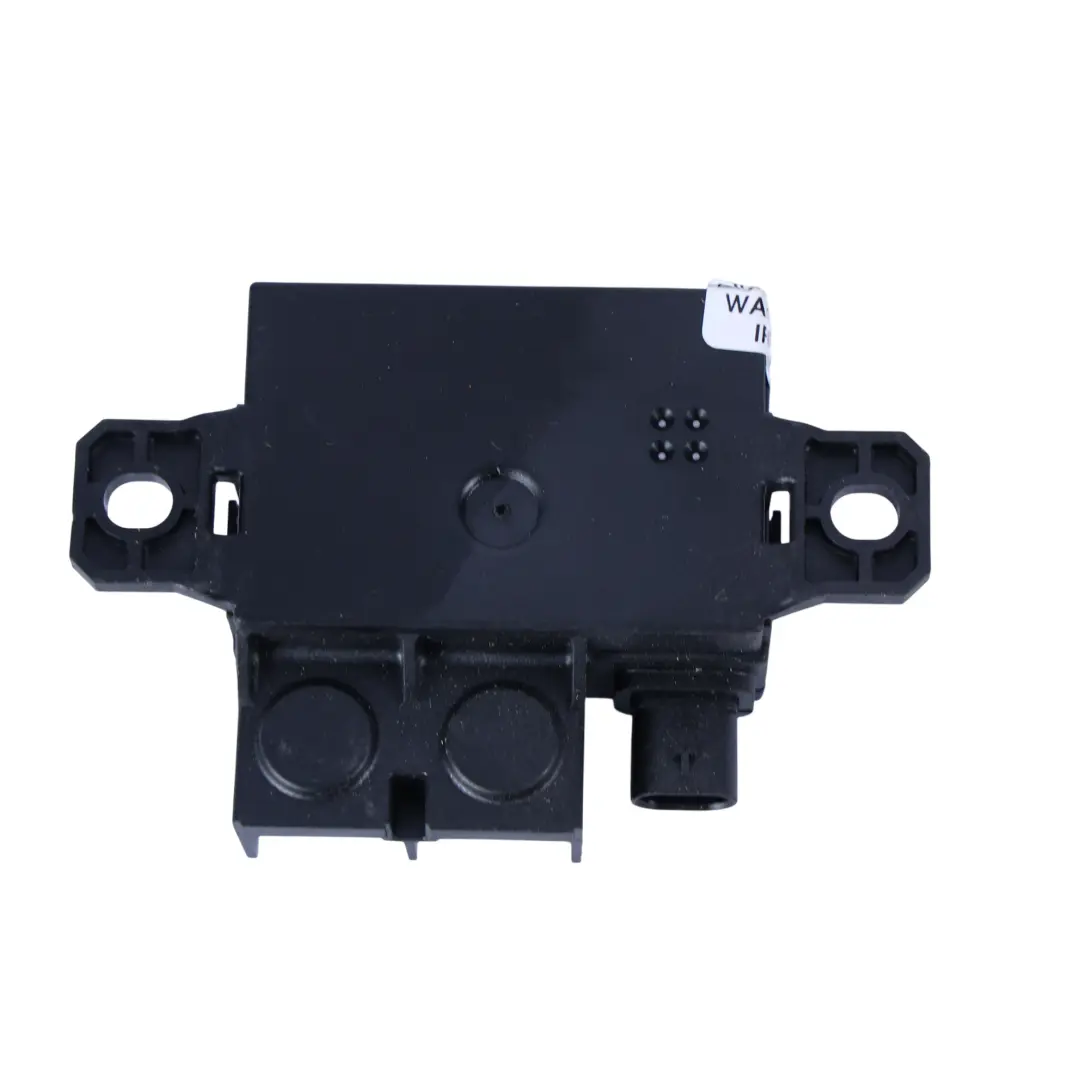 Module Unit to Mercedes W204 W212 W221 Battery Relay with Part number A0009822023 Mercedes W204 W212 W221 Battery Relay Module Unit - SKU A0009822023 - Part number A0009822023