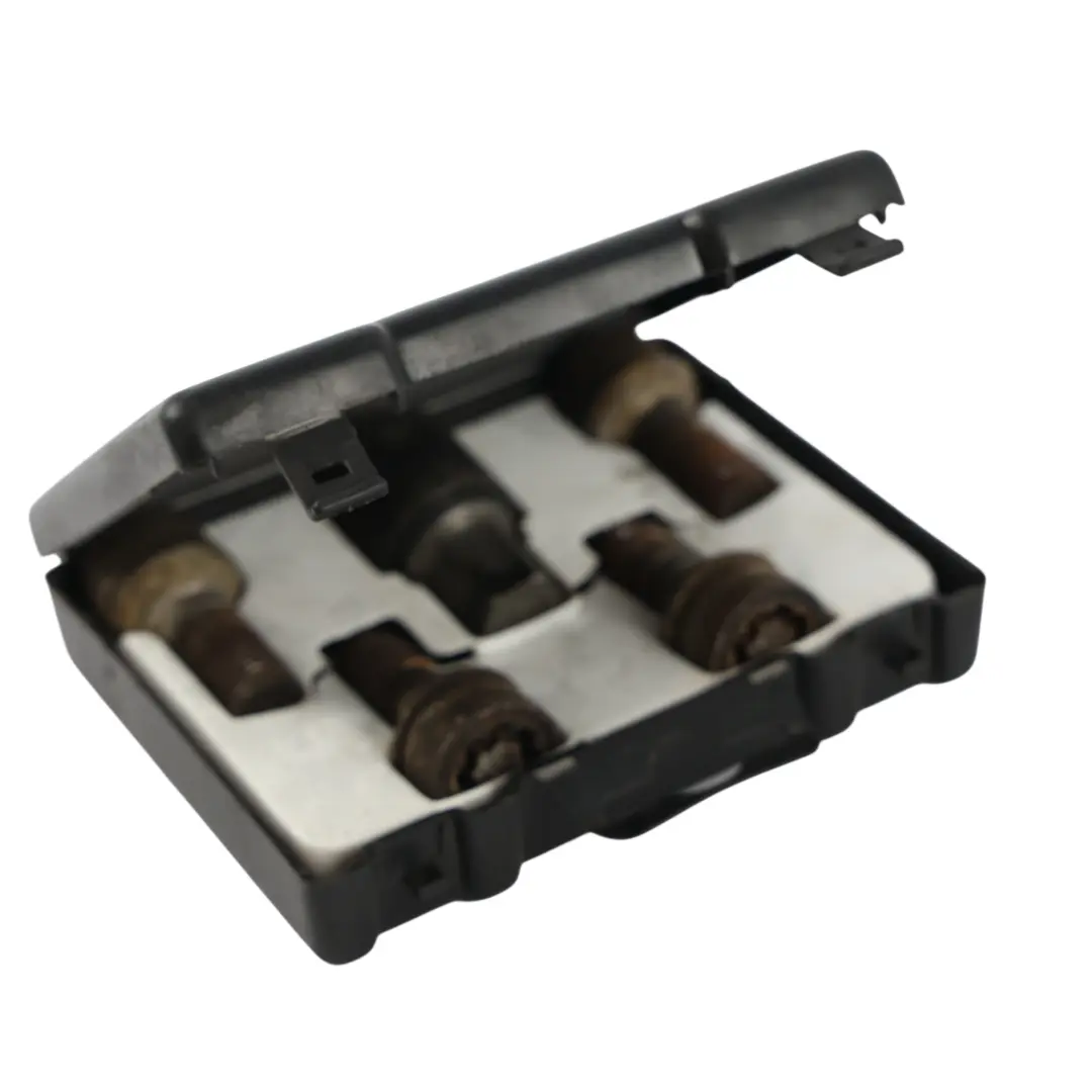Pernos Rueda Delanteros Traseros Set B66470155 para Mercedes W169 W204 W211 con número de pieza A0009904907 Mercedes W169 W204 W211 Pernos Rueda Delanteros Traseros Set B66470155 - SKU A0009904907-8 - Número de pieza A0009904907