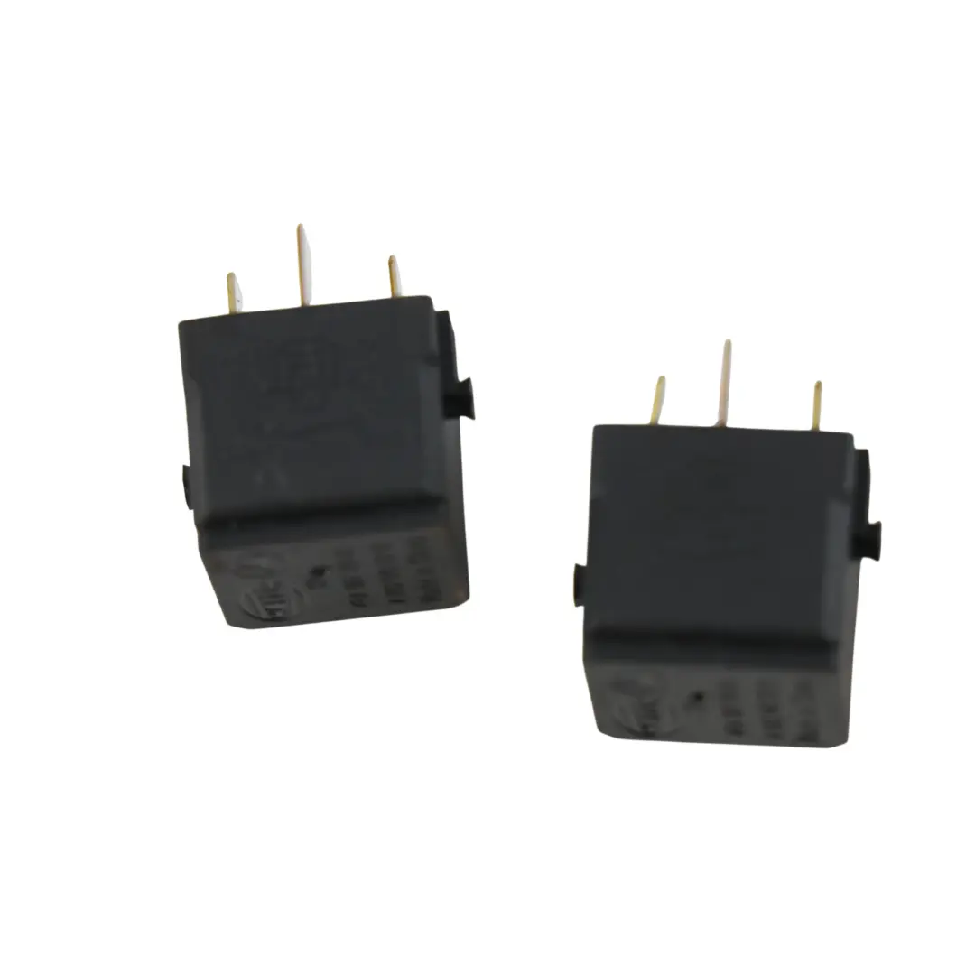 Relais 4-Pin Noir Hella SET pour Mercedes W169 W245 W204 W212 à propos du numéro de pièce A0025427219 Mercedes W169 W245 W204 W212 Relais 4-Pin Noir Hella SET - SKU A0025427219-1 - Numéro de pièce A0025427219