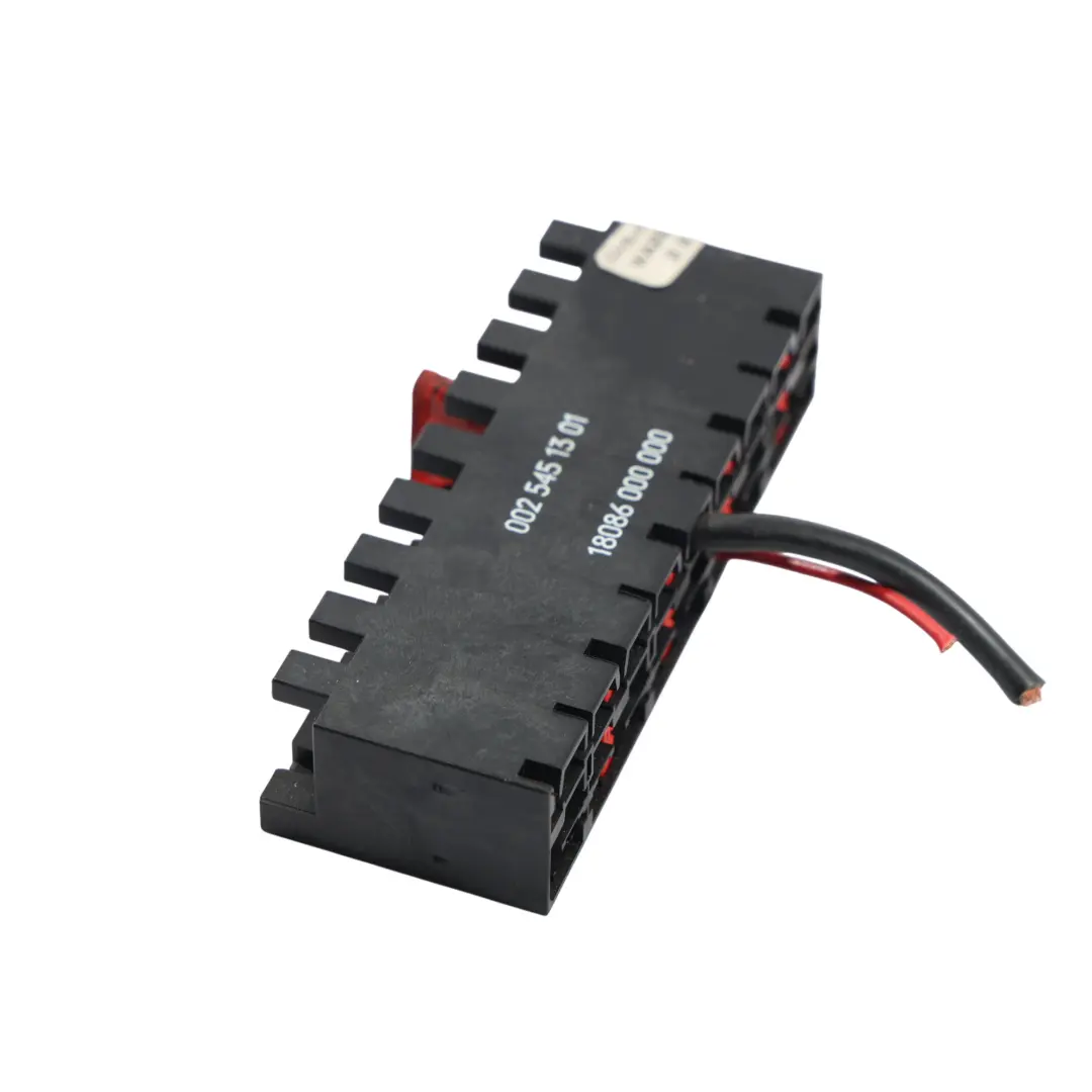 W907 W910 Caja De Fusibles para Mercedes W169 W245 con número de pieza A0025451301 Mercedes W169 W245 W907 W910 Caja De Fusibles - SKU A0025451301 - Número de pieza A0025451301