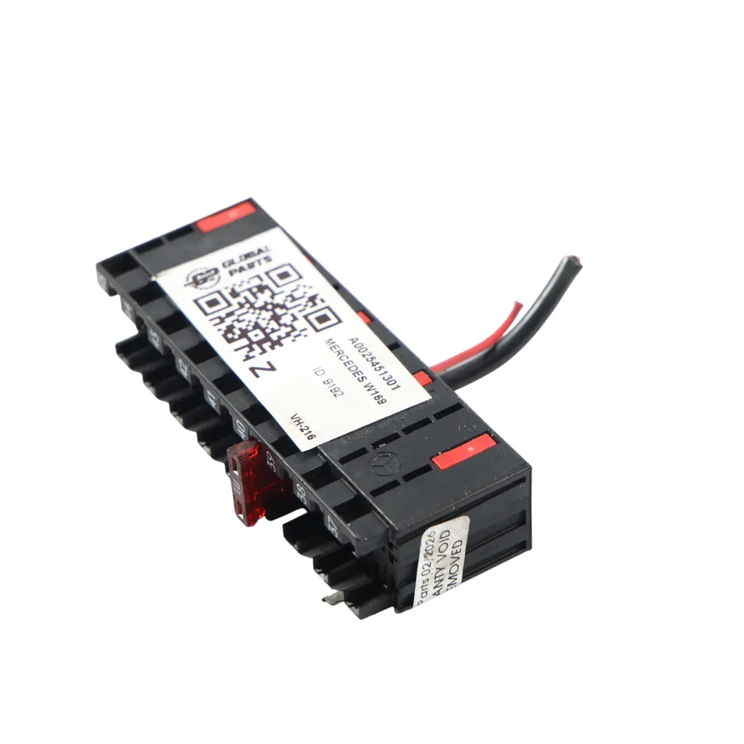 W907 W910 Caja De Fusibles para Mercedes W169 W245 con número de pieza A0025451301 Mercedes W169 W245 W907 W910 Caja De Fusibles - SKU A0025451301 - Número de pieza A0025451301