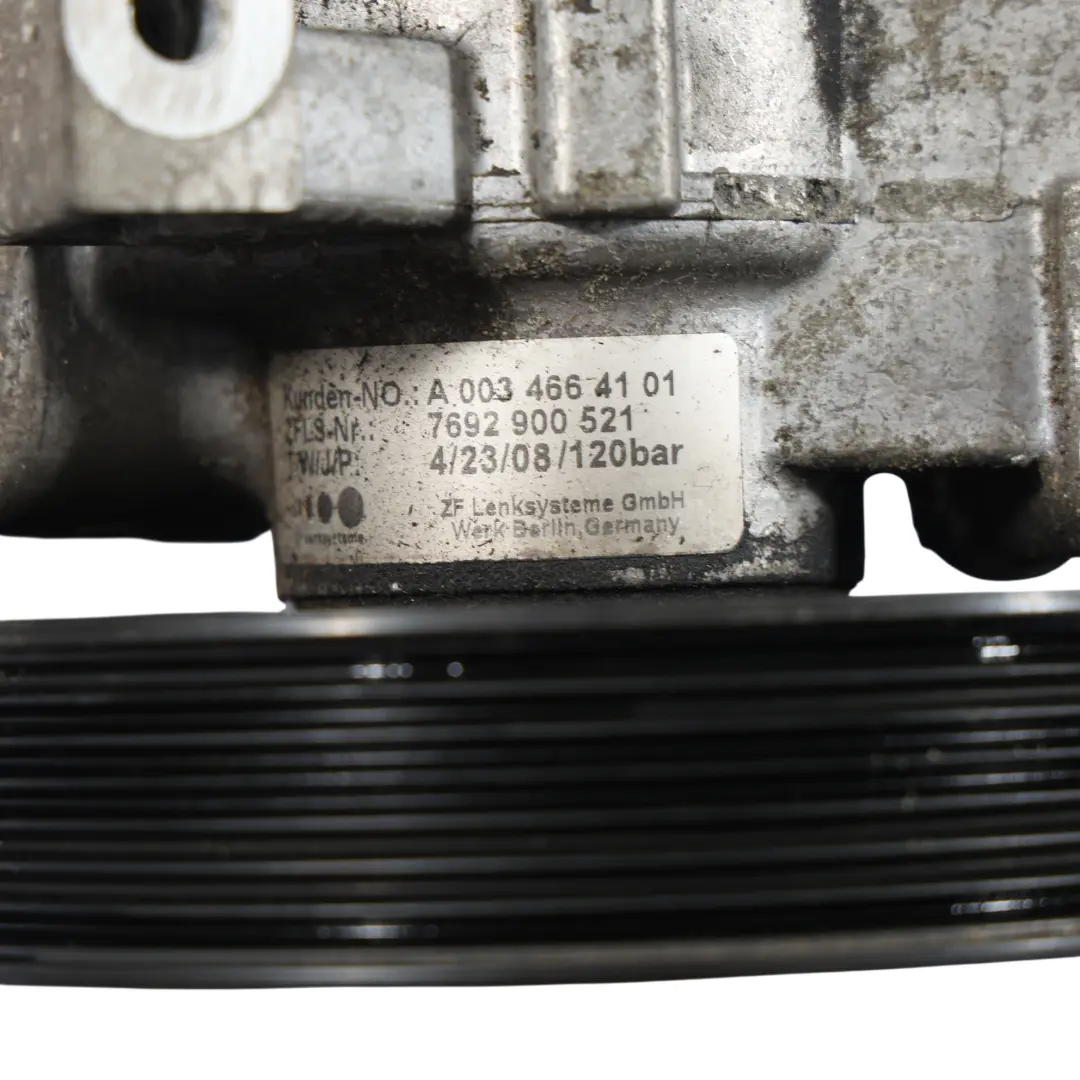 M271 Benzyna Pompa Wspomagania do Mercedes W203 o numerze A0034664101 Mercedes W203 M271 Benzyna Pompa Wspomagania - SKU A0034664101-1 - Numer Części A0034664101