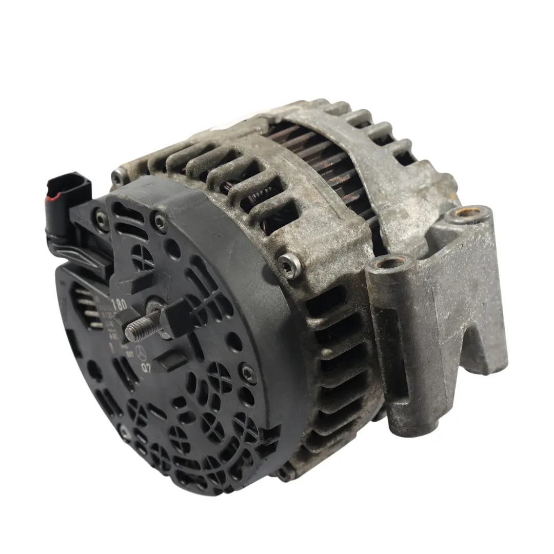 Alternatore Generatore Mercedes W211 CLS C219 OM642 Diesel 14V 180A per con numero di parte A0131547002 Alternatore Generatore Mercedes W211 CLS C219 OM642 Diesel 14V 180A - SKU A0131547002-1 - Numero di parte A0131547002