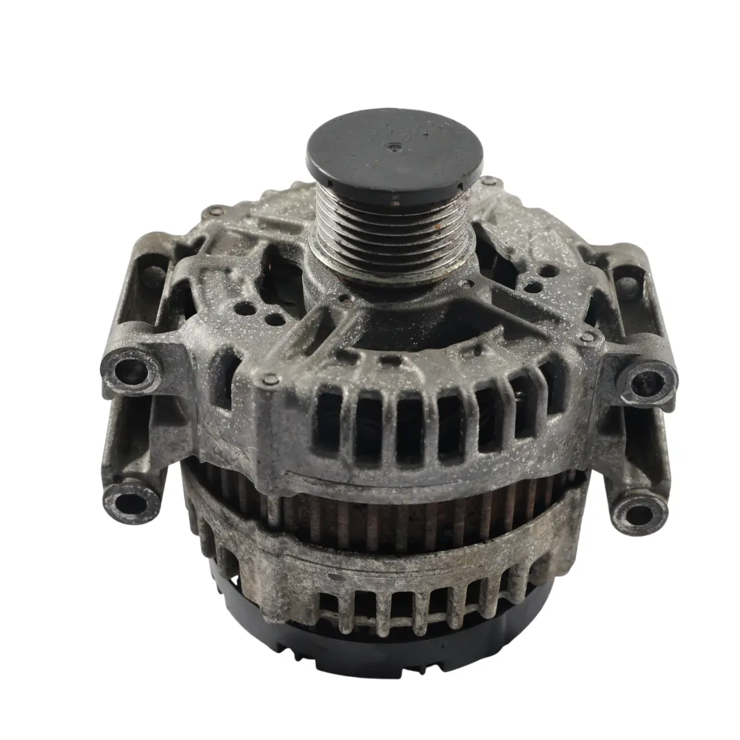 OM642 Diesel Alternator Prądnica 14V 180A do Mercedes W211 C219 o numerze A0131547002 Mercedes W211 C219 OM642 Diesel Alternator Prądnica 14V 180A - SKU A0131547002-1 - Numer Części A0131547002