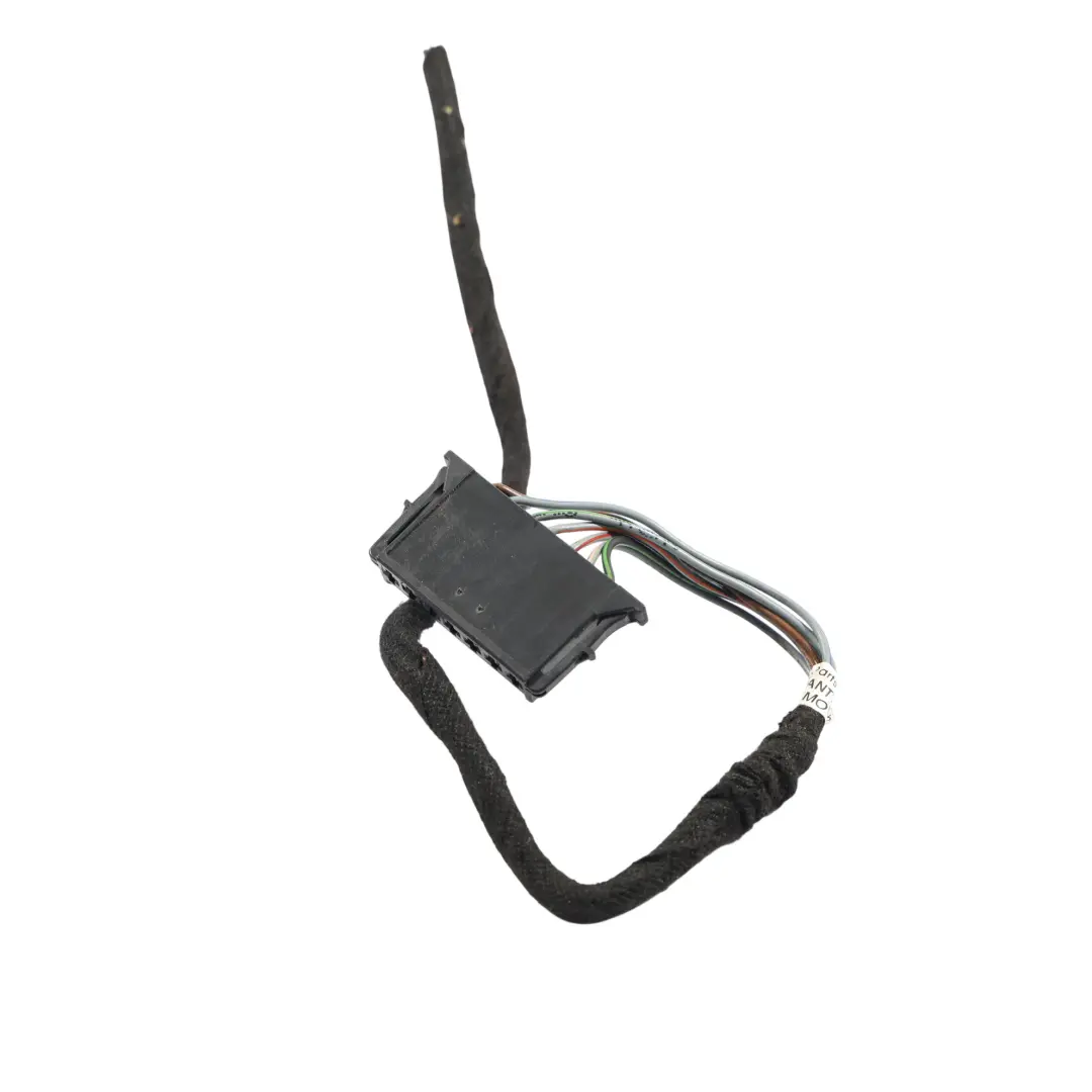 Fanalino Spina Zoccolo Cablaggio Posteriore Destro per Mercedes CLA C117 con numero di parte A1179069800 Mercedes CLA C117 Fanalino Spina Zoccolo Cablaggio Posteriore Destro - SKU A1179069800-1 - Numero di parte A1179069800