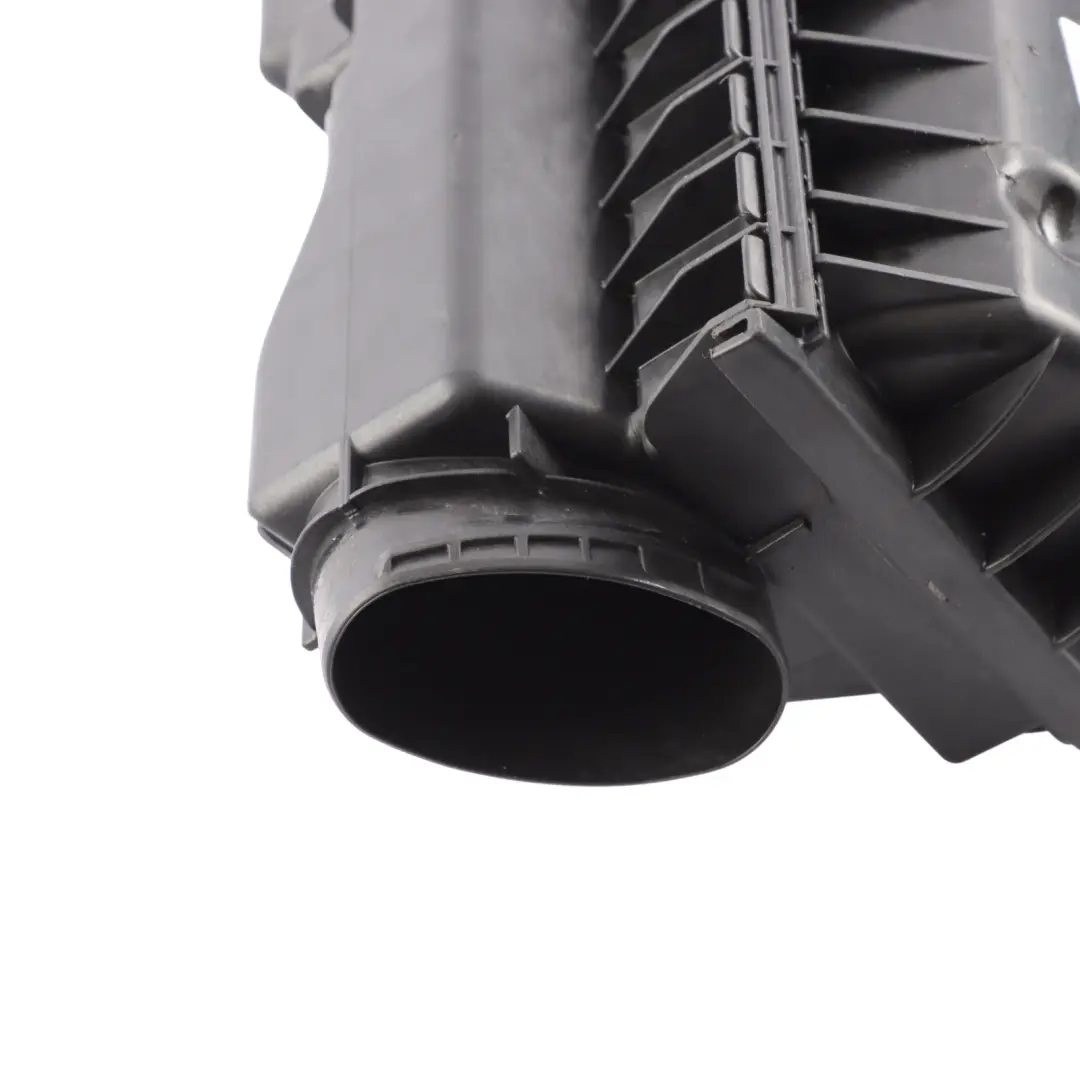 A451 Air Filter Box Housing 1.0 Petrol Engine to Smart Fortwo with Part number A1320900001 Smart Fortwo A451 Air Filter Box Housing 1.0 Petrol Engine - SKU A1320900001 - Part number A1320900001