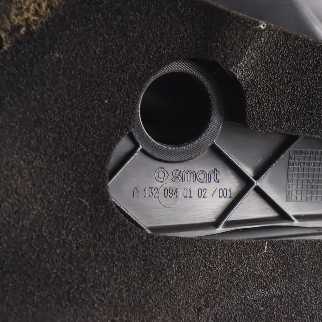 A451 Pre Separator Air Duct Pipe Line Housing to Smart Fortwo with Part number A1320940102 Smart Fortwo A451 Pre Separator Air Duct Pipe Line Housing - SKU A1320940102 - Part number A1320940102