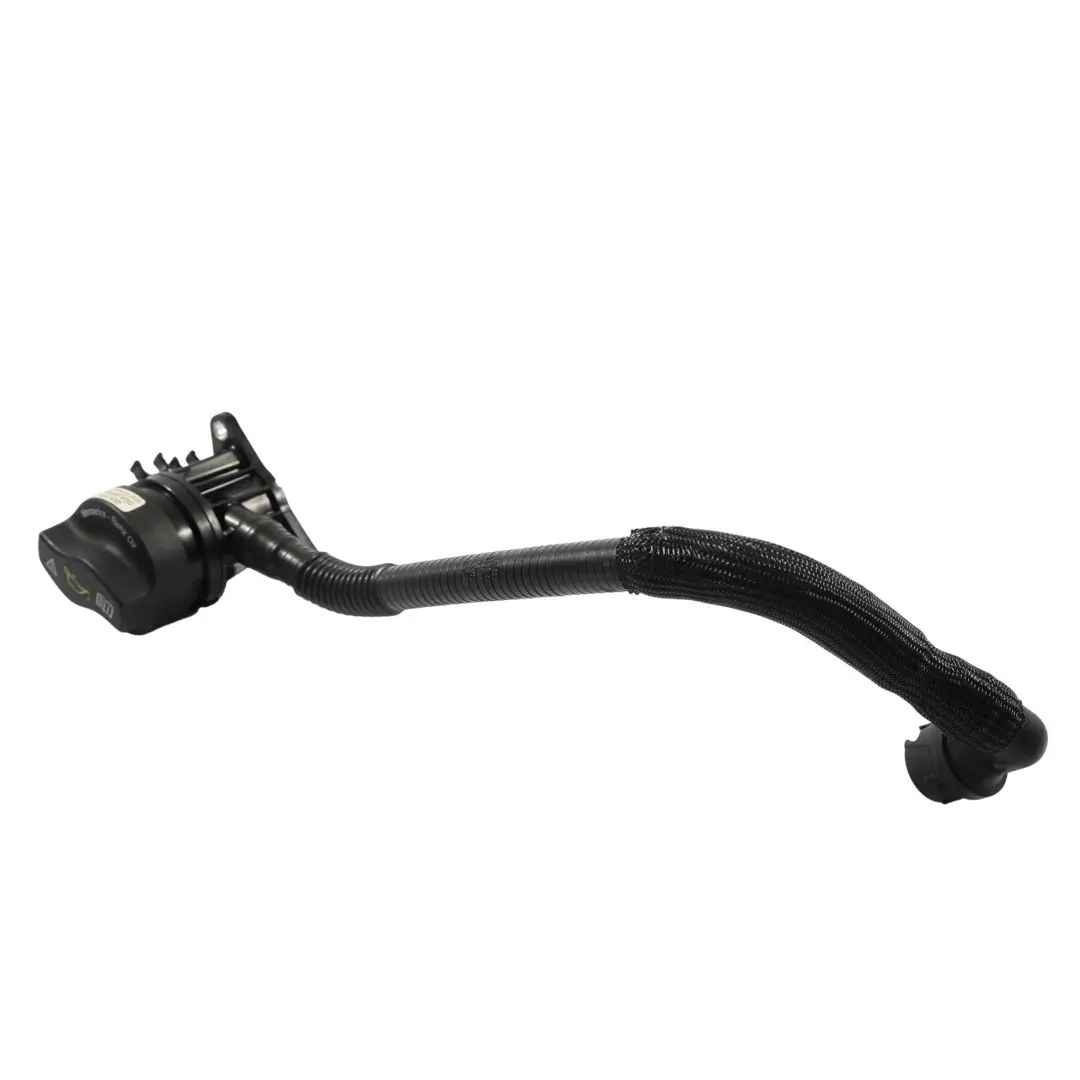 Wąż Korek Wlewu Oleju Silnika M133 Benzyna A45 A2700100001 do Mercedes W176 o numerze A1330100470 Mercedes W176 Wąż Korek Wlewu Oleju Silnika M133 Benzyna A45 A2700100001 - SKU A1330100470 - Numer Części A1330100470
