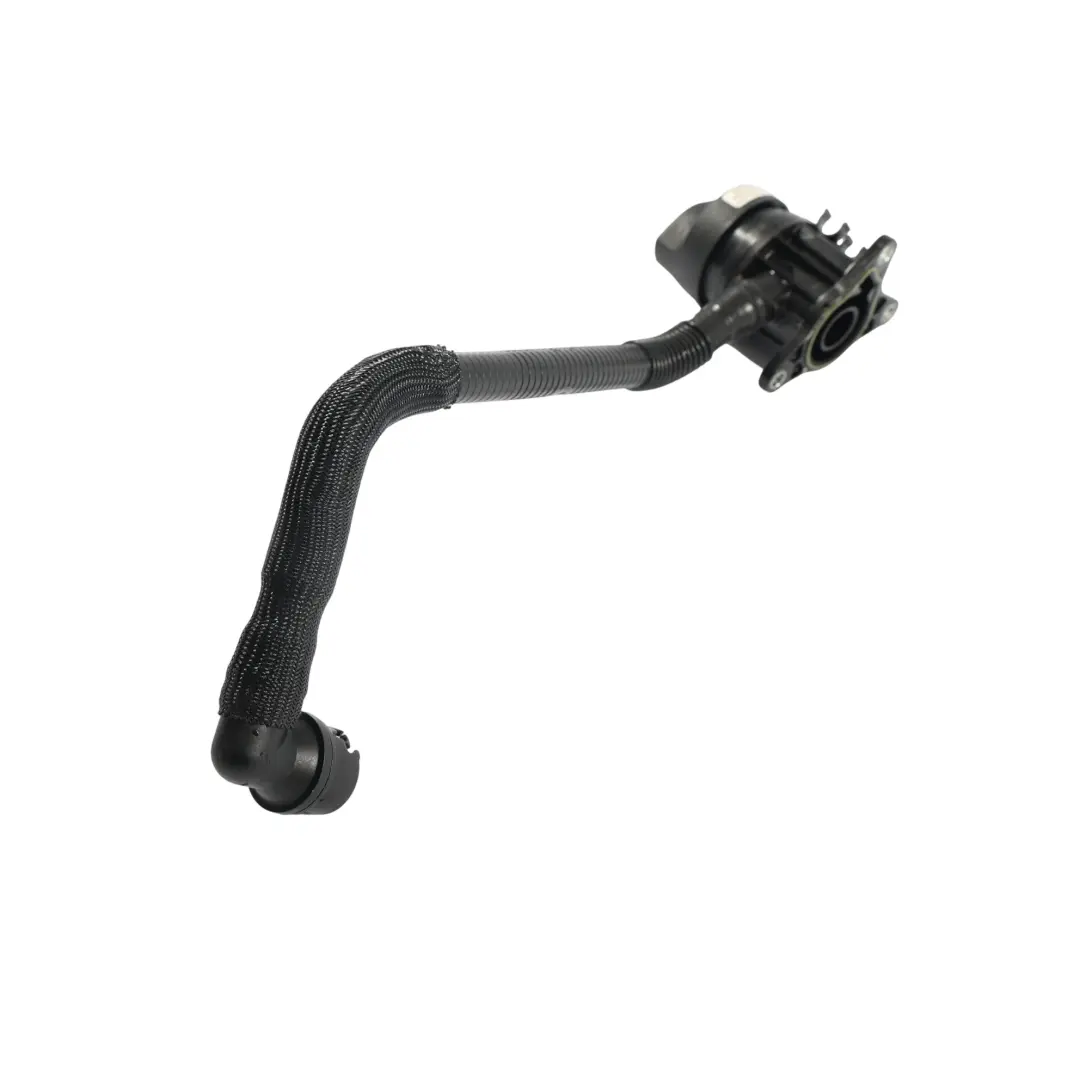 Mercedes W176 Bouchon De Tuyau De Remplissage D'Huile M133 A45 A2700100001 - SKU A1330100470 - Numéro de pièce A1330100470