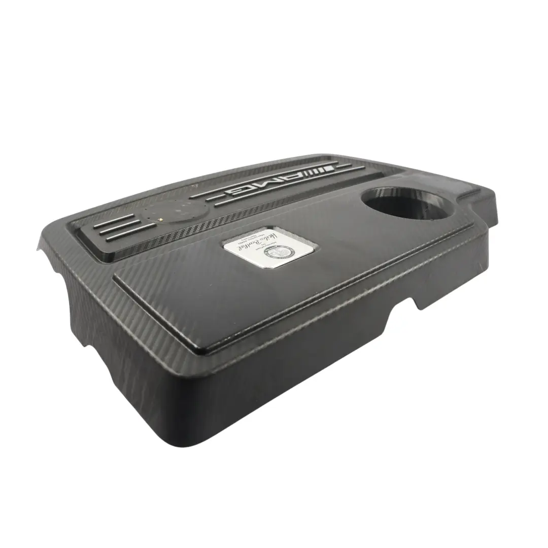 M133 Benzina Pannello Copertura Superiore Motore per Mercedes W176 AMG con numero di parte A1330105500 Mercedes W176 AMG M133 Benzina Pannello Copertura Superiore Motore - SKU A1330105500 - Numero di parte A1330105500