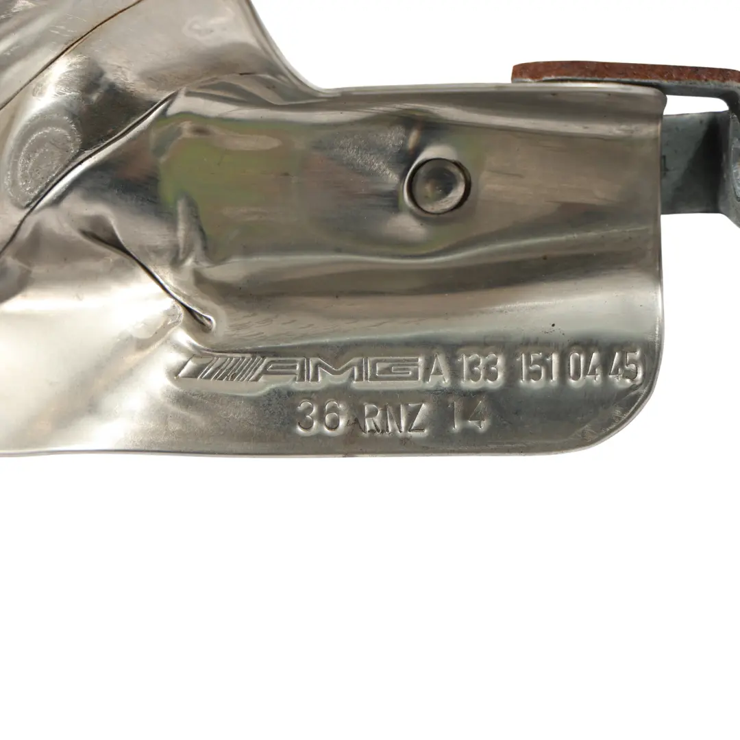 A45 AMG Placa Protectora Térmica Alternador para Mercedes CLA C117 W176 con número de pieza A1331510445 Mercedes CLA C117 W176 A45 AMG Placa Protectora Térmica Alternador - SKU A1331510445 - Número de pieza A1331510445