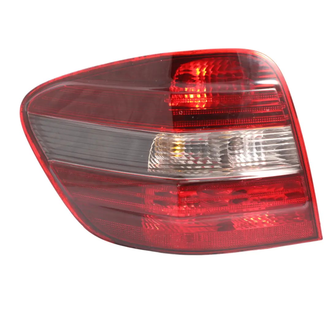  Rückleuchte Mercedes ML W164 Rechts Licht Seitenwand Verkleidung - SKU A1648204064 - Teilenummer A1648204064
