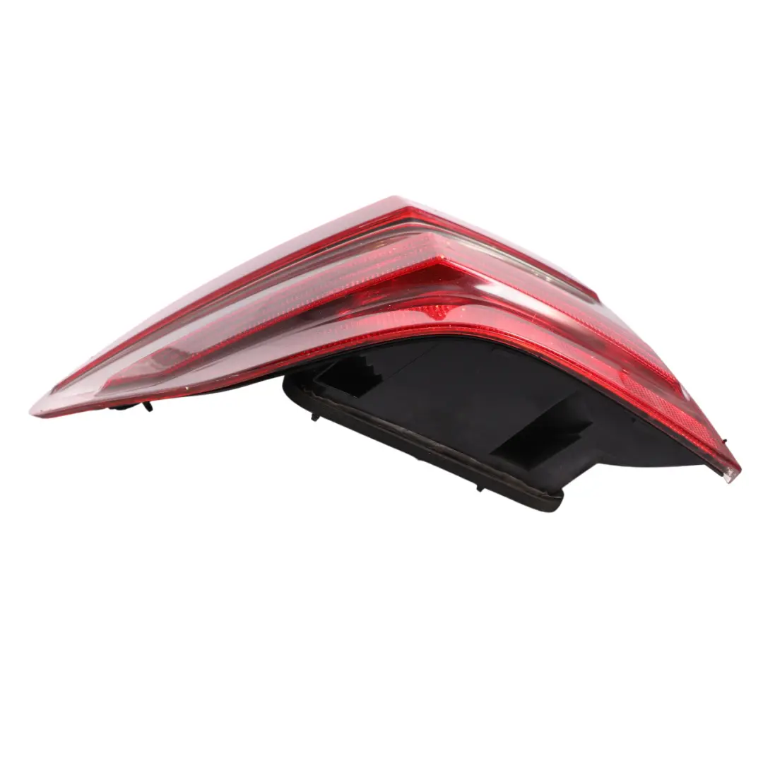 Lampe Arrière Mercedes ML W164 Lumière Droite Side Panel Trim pour à propos du numéro de pièce A1648204064 Lampe Arrière Mercedes ML W164 Lumière Droite Side Panel Trim - SKU A1648204064 - Numéro de pièce A1648204064