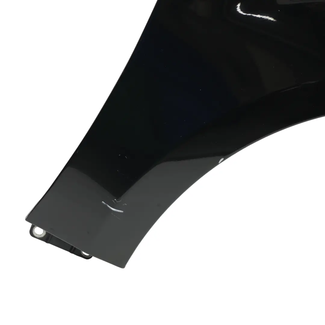 Pannello Laterale Anteriore Destro Parafango Obsidian Black - 197 per Mercedes W164 con numero di parte A1648810201 Mercedes W164 Pannello Laterale Anteriore Destro Parafango Obsidian Black - 197 - SKU A1648810201-OB2 - Numero di parte A1648810201