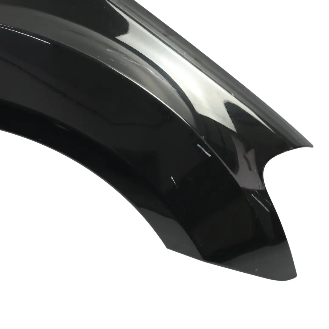 Panel Delantero Derecho Guardabarros Obsidian Black - 197 para Mercedes ML W164 con número de pieza A1648810201 Mercedes ML W164 Panel Delantero Derecho Guardabarros Obsidian Black - 197 - SKU A1648810201-OB2 - Número de pieza A1648810201