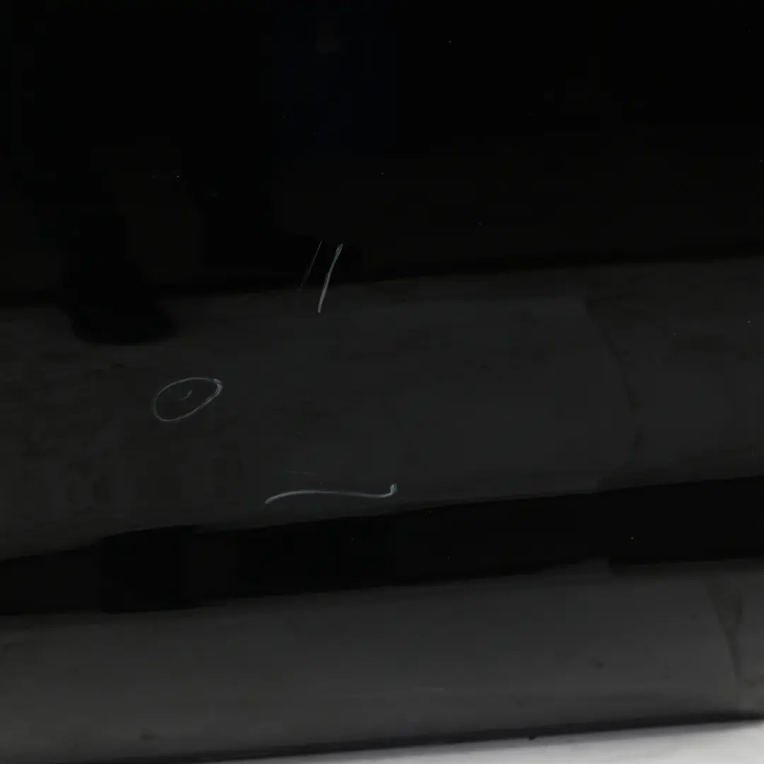 Puerta Delantera Izquierda Obsidian Black Metallic Negro - 197 para Mercedes ML W166 con número de pieza A1667200105 Mercedes ML W166 Puerta Delantera Izquierda Obsidian Black Metallic Negro - 197 - SKU A1667200105-OB - Número de pieza A1667200105