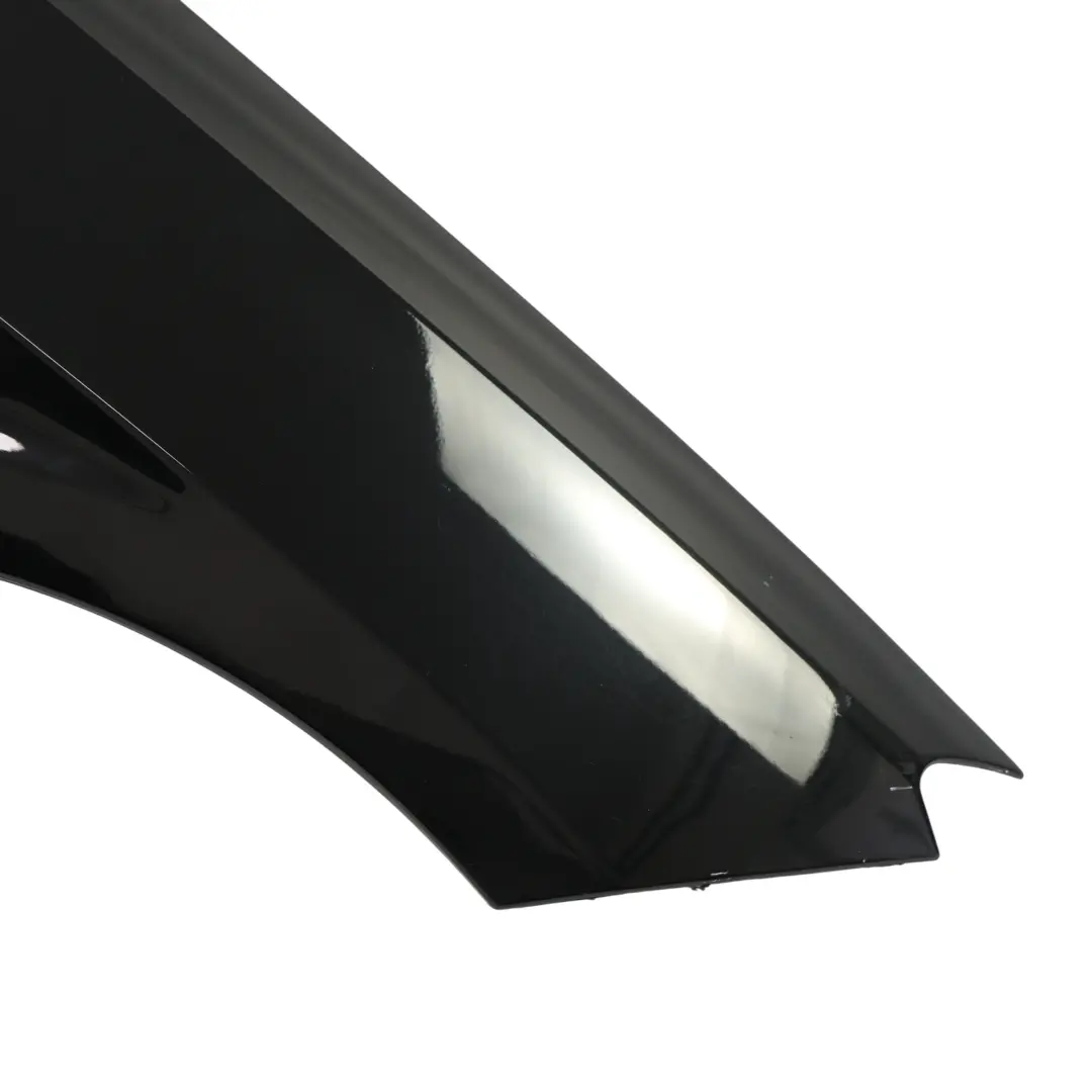 Guardabarros Delantero Derecho Negro Obsidiana Metalico 197 para Mercedes W166 con número de pieza A1668802600 Mercedes W166 Guardabarros Delantero Derecho Negro Obsidiana Metalico 197 - SKU A1668802600-OB - Número de pieza A1668802600