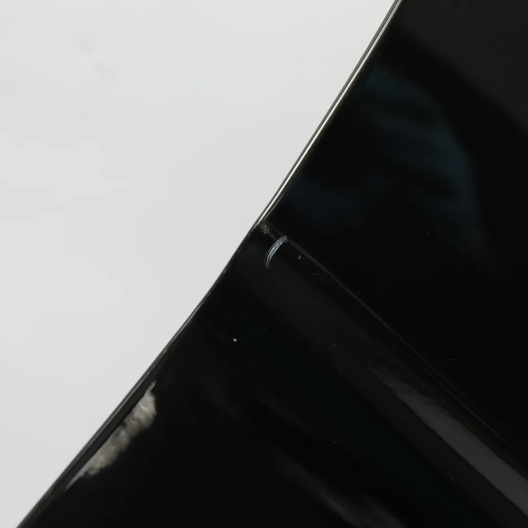 Seitenteil Kotflügel Vorne Rechts Obsidian Schwarz Metallic 197 für Mercedes W166 mit Teilenummer A1668802600 Mercedes W166 Seitenteil Kotflügel Vorne Rechts Obsidian Schwarz Metallic 197 - SKU A1668802600-OB - Teilenummer A1668802600