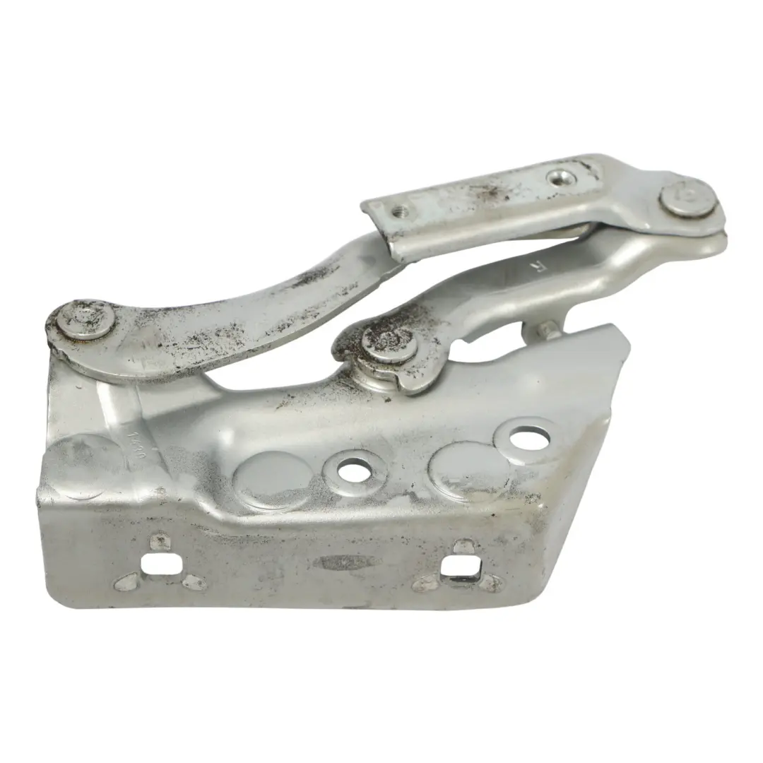 Frontscharnier Motorhaube Haube Rechts Polarsilber 761 für Mercedes W245 mit Teilenummer A1698800428 Mercedes W245 Frontscharnier Motorhaube Haube Rechts Polarsilber 761 - SKU A1698800428-PLS - Teilenummer A1698800428