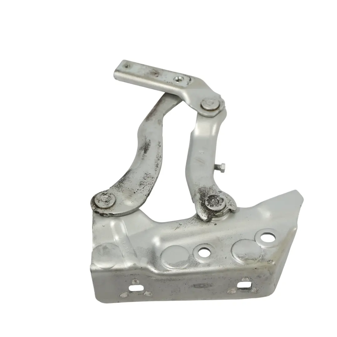 Charnière Avant Droite Capot Argent Polaire 761 pour Mercedes W245 à propos du numéro de pièce A1698800428 Mercedes W245 Charnière Avant Droite Capot Argent Polaire 761 - SKU A1698800428-PLS - Numéro de pièce A1698800428