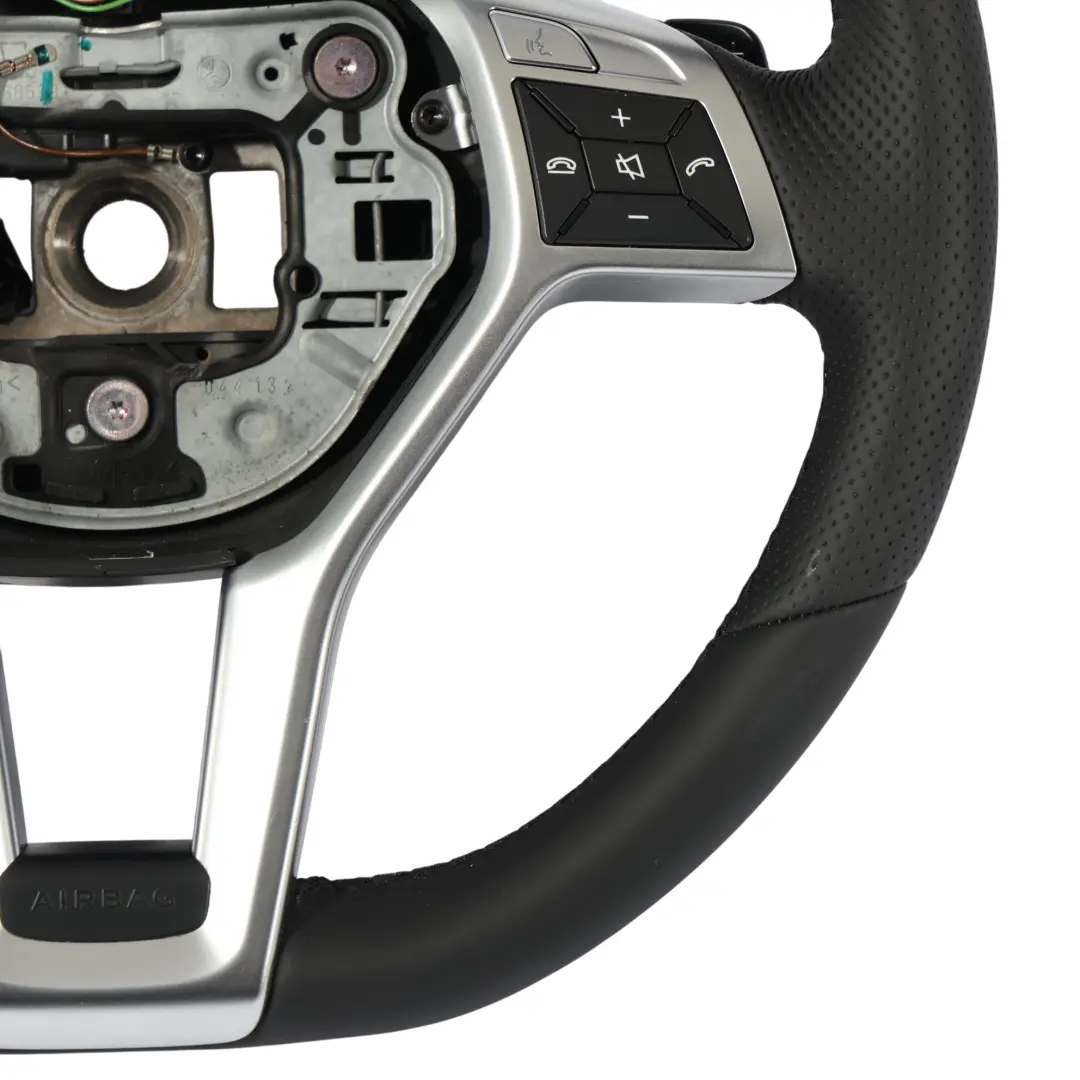 Volante Mercedes W204 W212 AMG Sport NUEVO Cuero Negro Cambio Marchas Deportivo - SKU A1724604203-1 - Número de pieza A1724604203