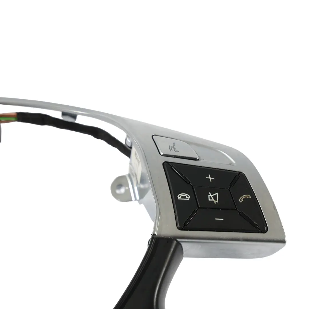 Volant Bouton Multifonction Garniture Argent pour Mercedes R172 à propos du numéro de pièce A1725400362 Mercedes R172 Volant Bouton Multifonction Garniture Argent - SKU A1725400362-4 - Numéro de pièce A1725400362