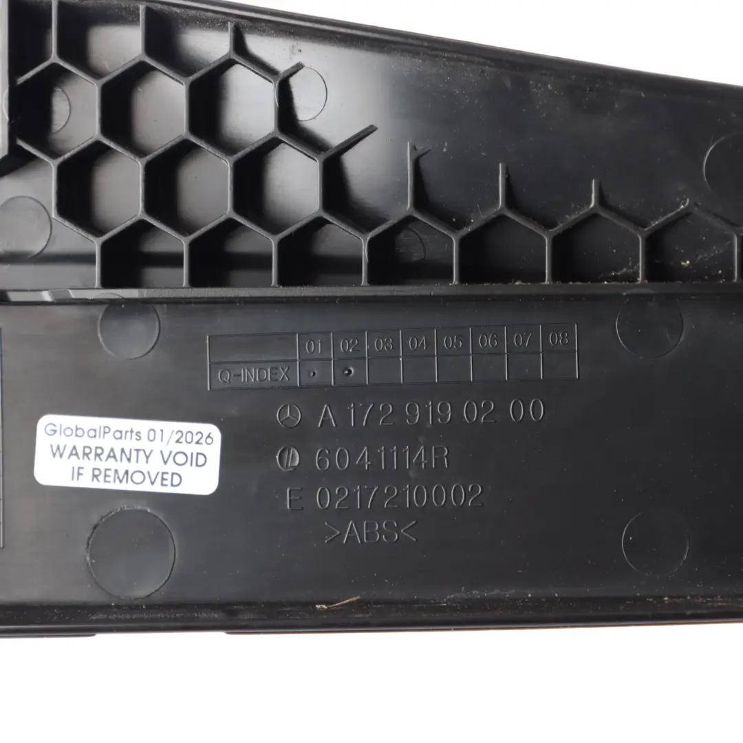 Front Seat Cover Trim Side Panel Outer Right O/S to Mercedes R172 with Part number A1729190200 Mercedes R172 Front Seat Cover Trim Side Panel Outer Right O/S - SKU A1729190200 - Part number A1729190200