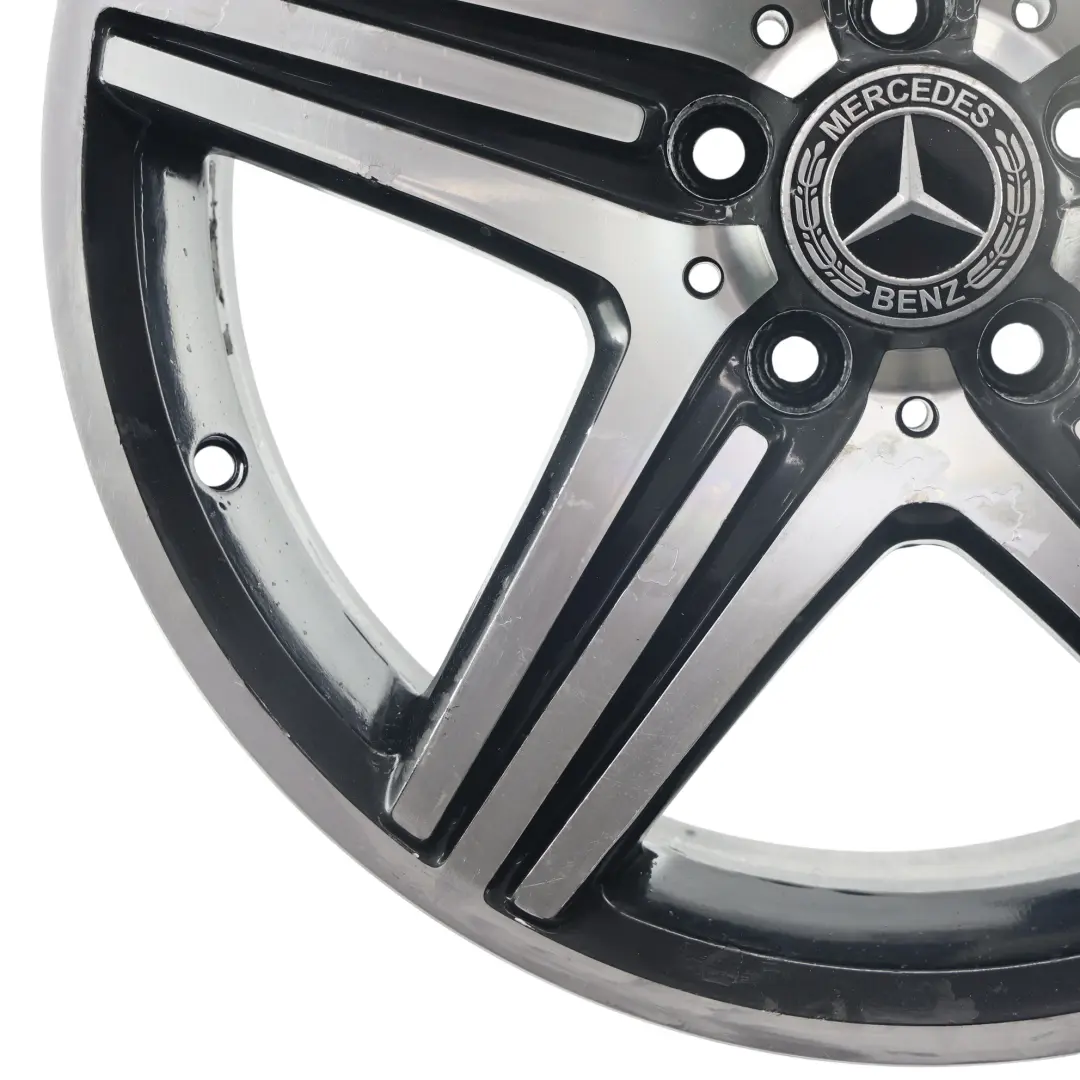 Jante Alliage 18" 5 Double Spoke ET:48 8J pour Mercedes W176 AMG à propos du numéro de pièce A1764010402 Mercedes W176 AMG Jante Alliage 18" 5 Double Spoke ET:48 8J - SKU A1764010402-4 - Numéro de pièce A1764010402