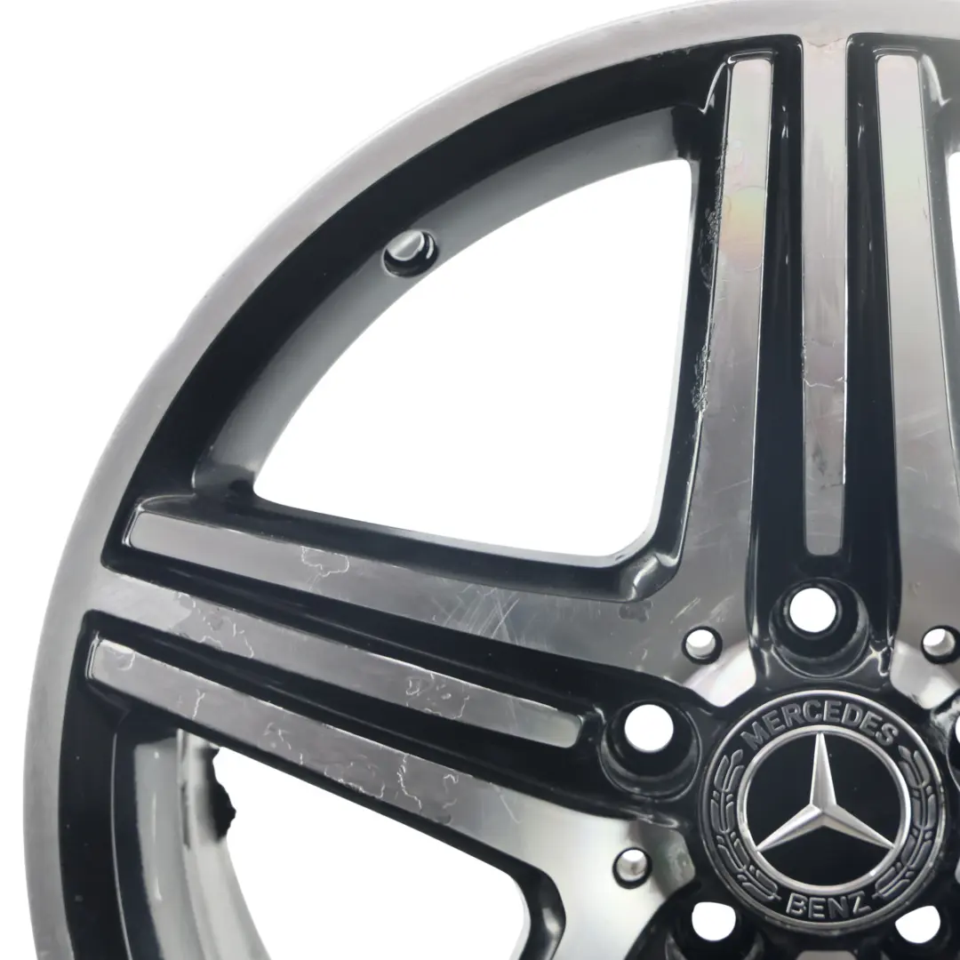 Llanta de aleación Mercedes W176 AMG 18" 5 radios dobles ET:48 8J para con número de pieza A1764010402 Llanta de aleación Mercedes W176 AMG 18" 5 radios dobles ET:48 8J - SKU A1764010402-5 - Número de pieza A1764010402