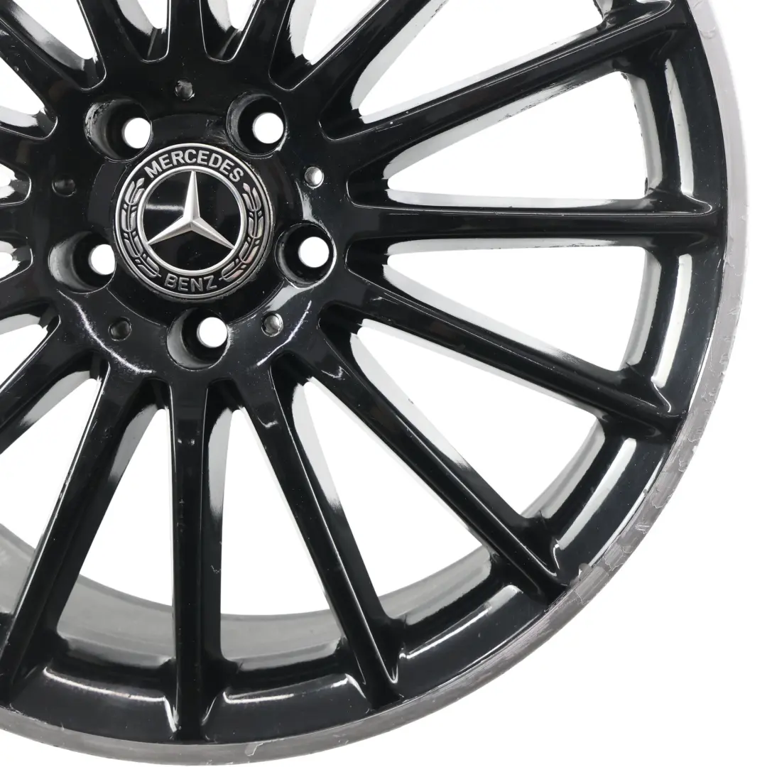 Llanta aleación negra 19" 16 radios ET:48 8J para Mercedes C117 W176 AMG con número de pieza A1764010502 Mercedes C117 W176 AMG Llanta aleación negra 19" 16 radios ET:48 8J - SKU A1764010502-1 - Número de pieza A1764010502