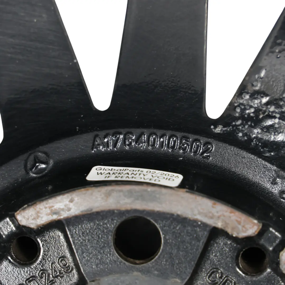 jante alliage noire 19" 16 branches ET:48 8J pour Mercedes C117 W176 AMG à propos du numéro de pièce A1764010502 Mercedes C117 W176 AMG jante alliage noire 19" 16 branches ET:48 8J - SKU A1764010502-2 - Numéro de pièce A1764010502
