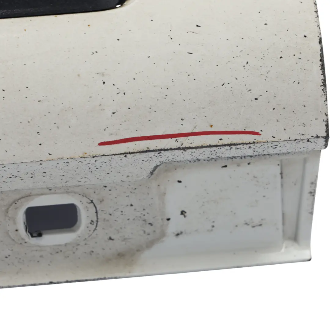 Faldón Lateral AMG Lado Derecho Calcite White Blanco - 650 para Mercedes W176 con número de pieza A1766980354 Mercedes W176 Faldón Lateral AMG Lado Derecho Calcite White Blanco - 650 - SKU A1766980354-CW - Número de pieza A1766980354