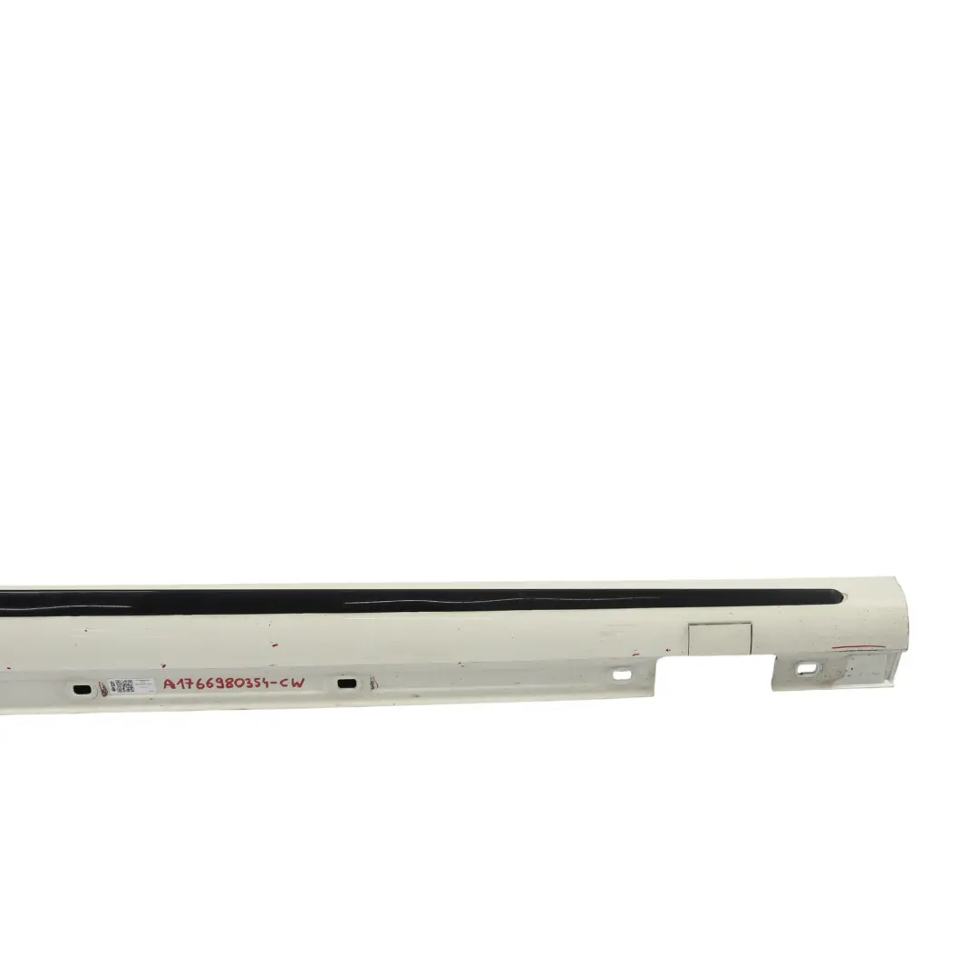 Mercedes W176 Cache Seuil De Porte Droite AMG Calcite White Blanc - 650 - SKU A1766980354-CW - Numéro de pièce A1766980354