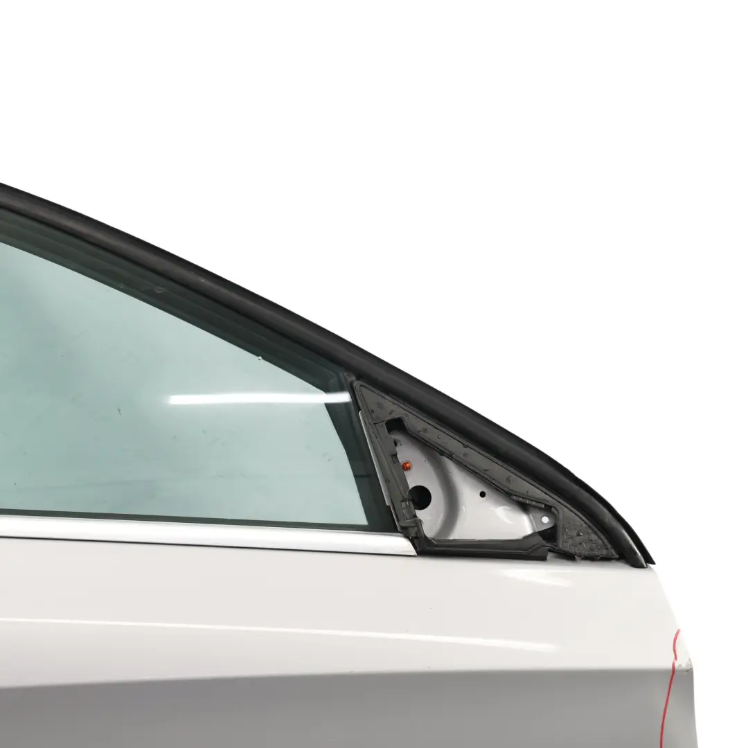Tür Vorne Rechts A-Klasse Polarsilber Metallic - 761 für Mercedes W176 mit Teilenummer A1767200105 Mercedes W176 Tür Vorne Rechts A-Klasse Polarsilber Metallic - 761 - SKU A1767200205-PLS1 - Teilenummer A1767200105