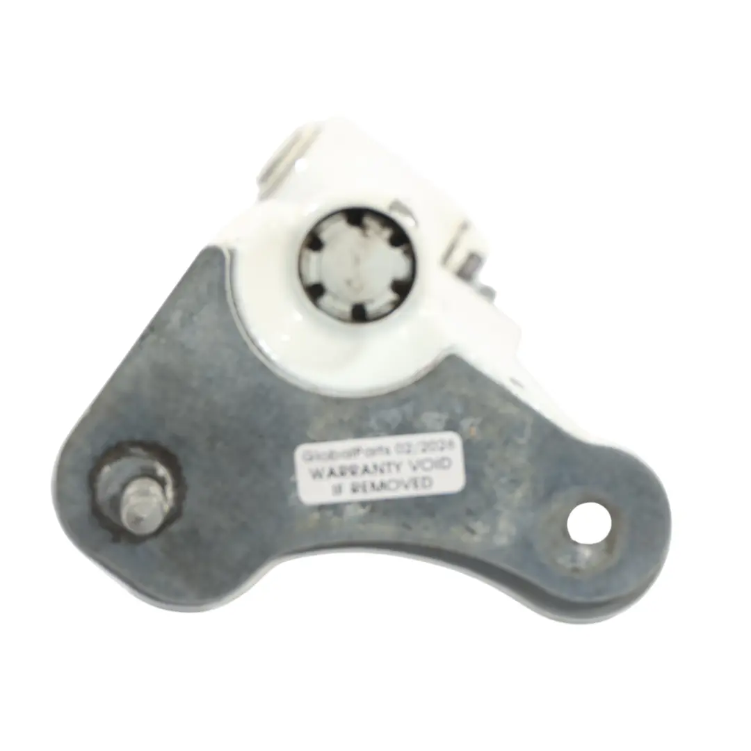 Cerniera Porta Posteriore Sinistra Inferiore Bianco Calcite - 650 per Mercedes W176 con numero di parte A1767300337 Mercedes W176 Cerniera Porta Posteriore Sinistra Inferiore Bianco Calcite - 650 - SKU A1767300337-CW - Numero di parte A1767300337