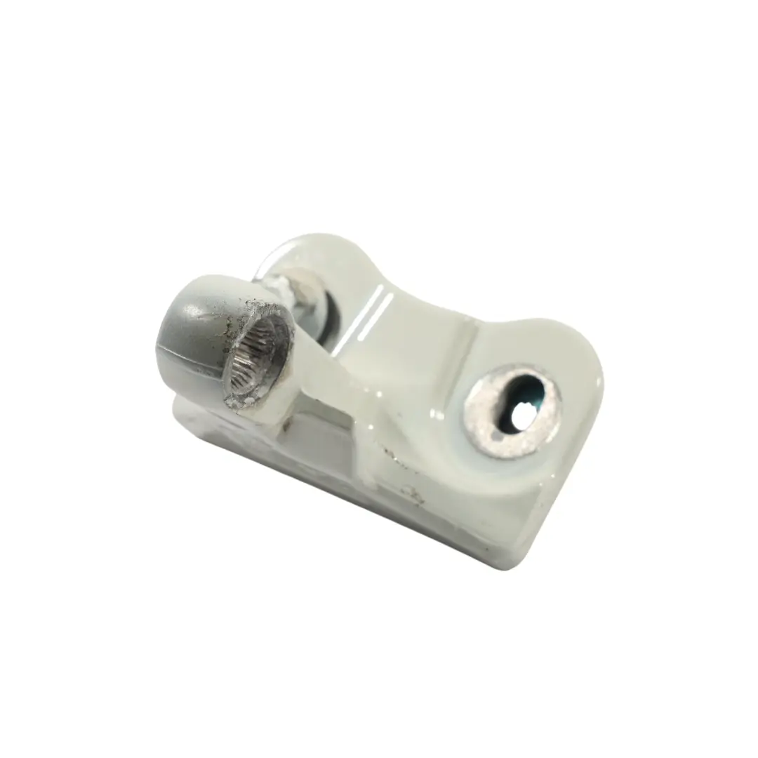 Puerta Trasera Bisagra Superior Izquierda Calcita Blanco - 650 para Mercedes W176 con número de pieza A1767300537 Mercedes W176 Puerta Trasera Bisagra Superior Izquierda Calcita Blanco - 650 - SKU A1767300537-CW - Número de pieza A1767300537