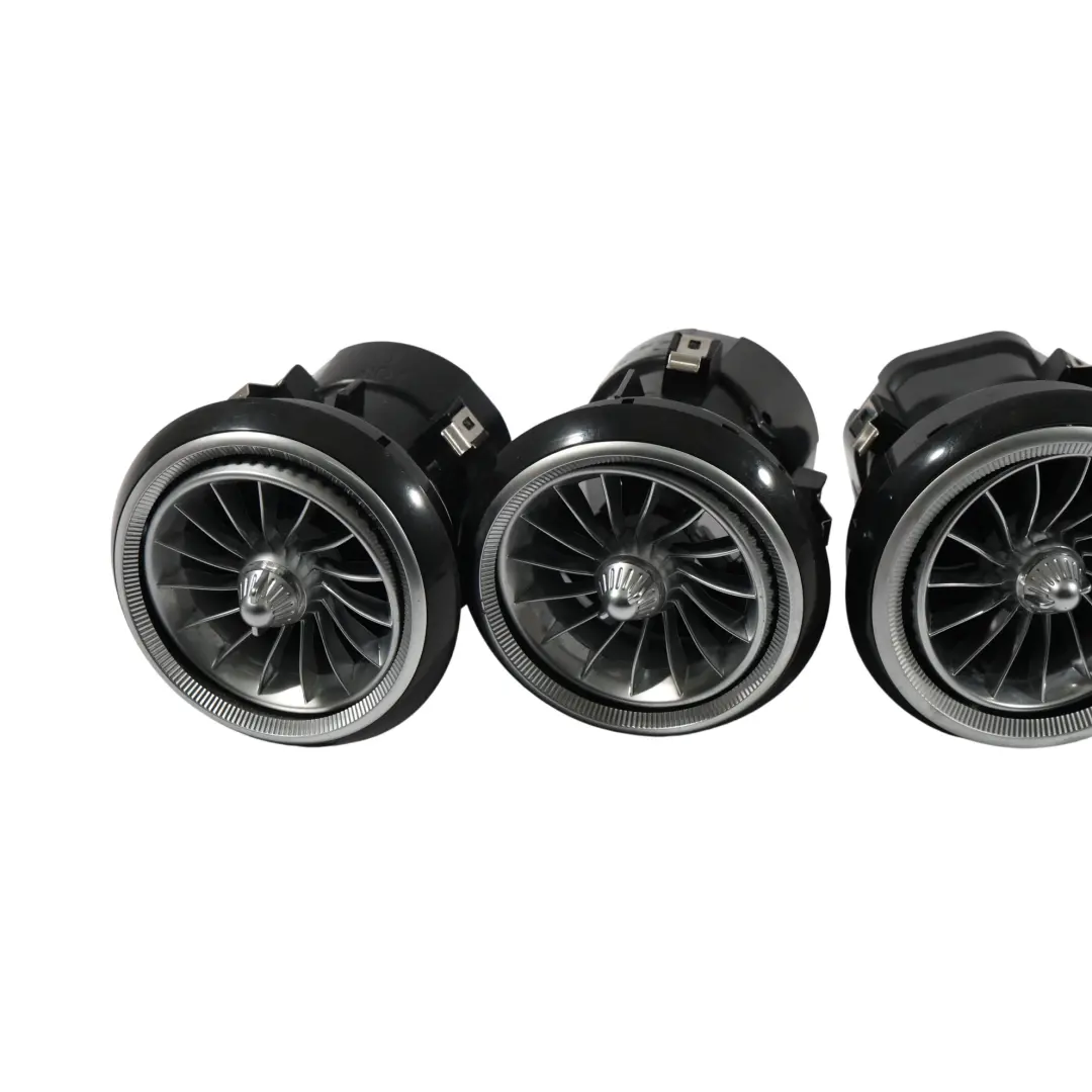 Nawiew Zestaw Dysz Powietrza Deska Rozdzielcza do Mercedes W176 o numerze A1768300354 Mercedes W176 Nawiew Zestaw Dysz Powietrza Deska Rozdzielcza - SKU A1768300354-3 - Numer Części A1768300354