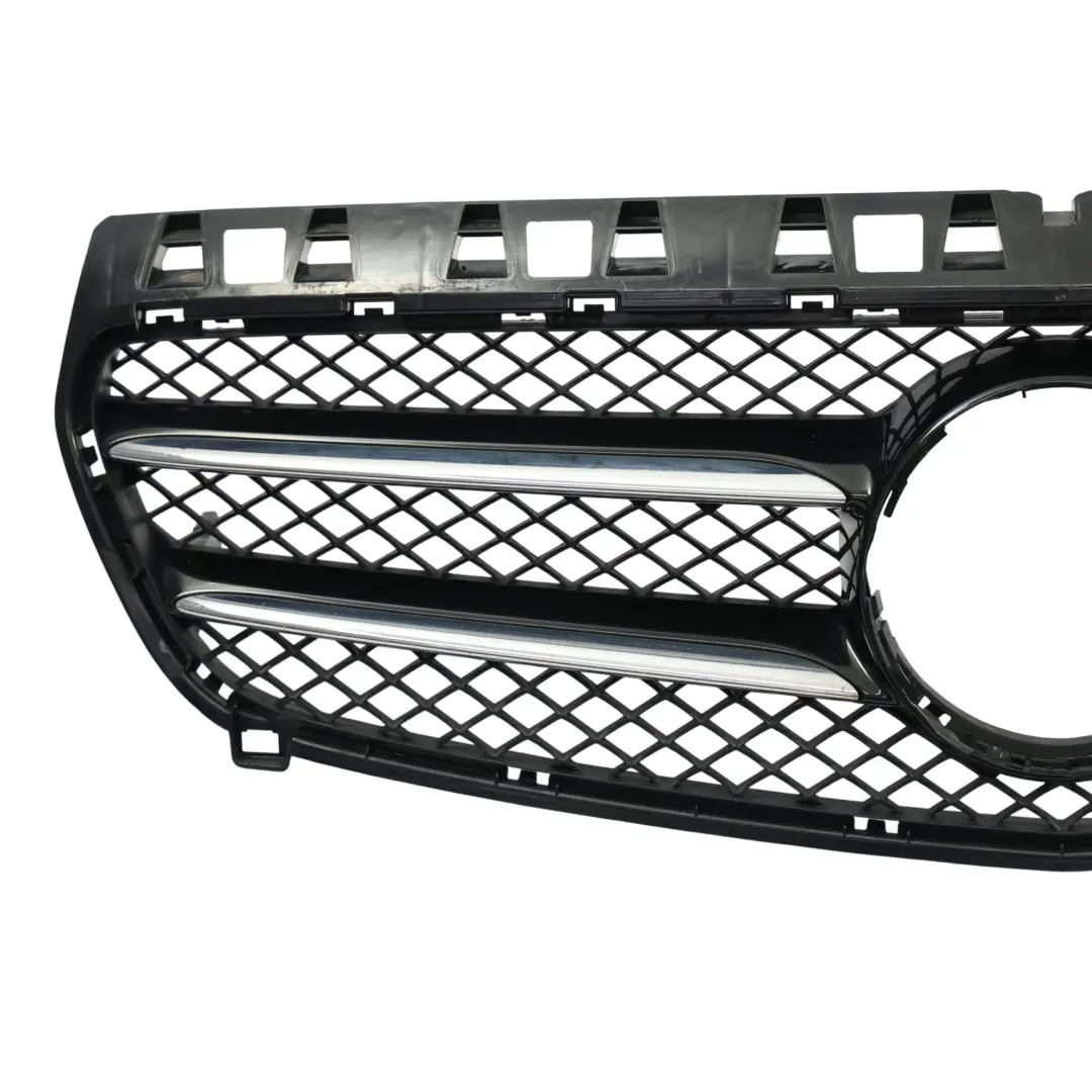 Calandre Avant Panneau De Renfort De Capot Kosmos Noir - 191 pour Mercedes W176 à propos du numéro de pièce A1768880260 Mercedes W176 Calandre Avant Panneau De Renfort De Capot Kosmos Noir - 191 - SKU A1768880260-KB - Numéro de pièce A1768880260