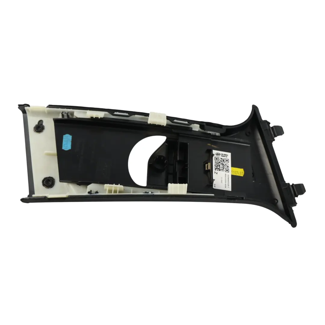 Mercedes W204 Ceinture Garniture Montant B Gauche A2048600130 - SKU A2046900325-1 - Numéro de pièce A2046900325